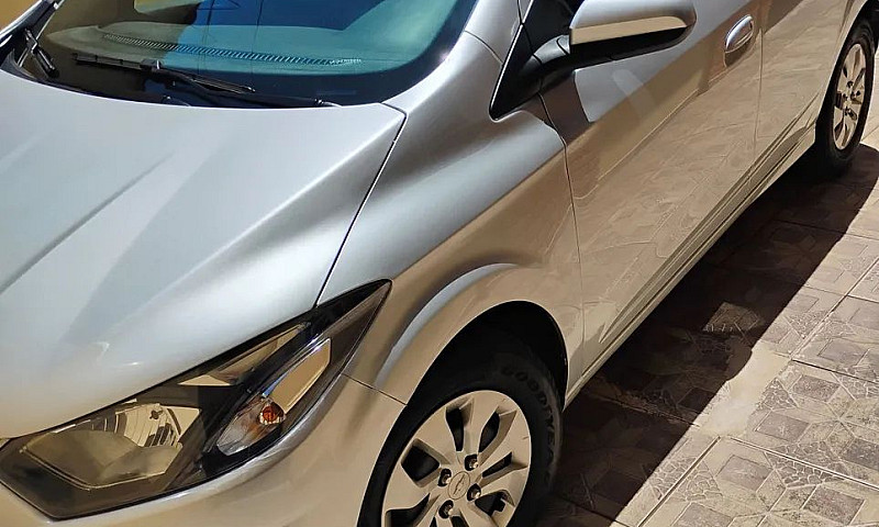 Chevrolet Onix Hatch...