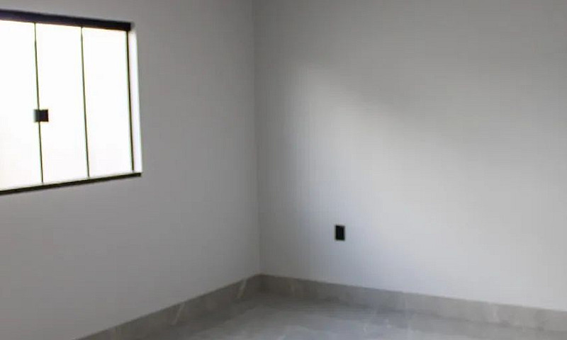 Vende-Se Casa Em Aná...