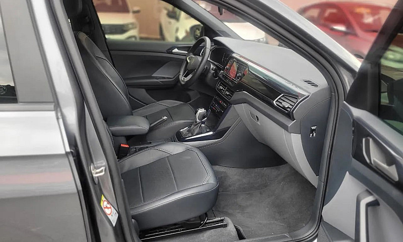 Volkswagen T-Cross C...