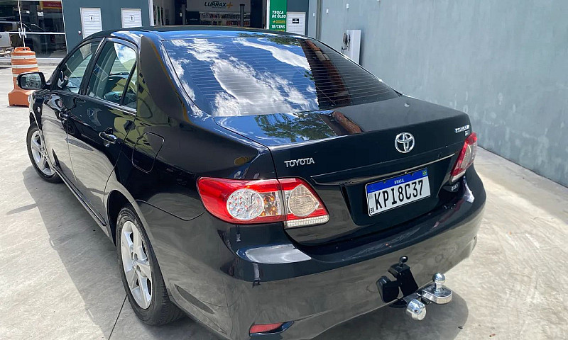 Toyota Corolla Xei 2...