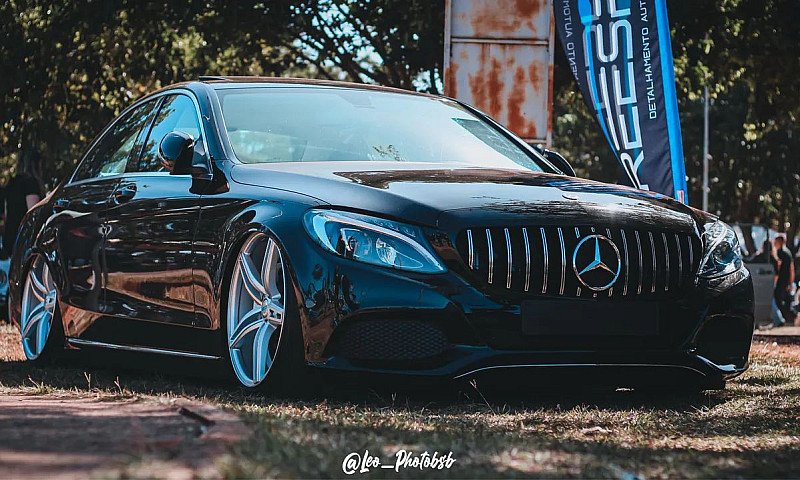Mercedes-Benz C-250 ...