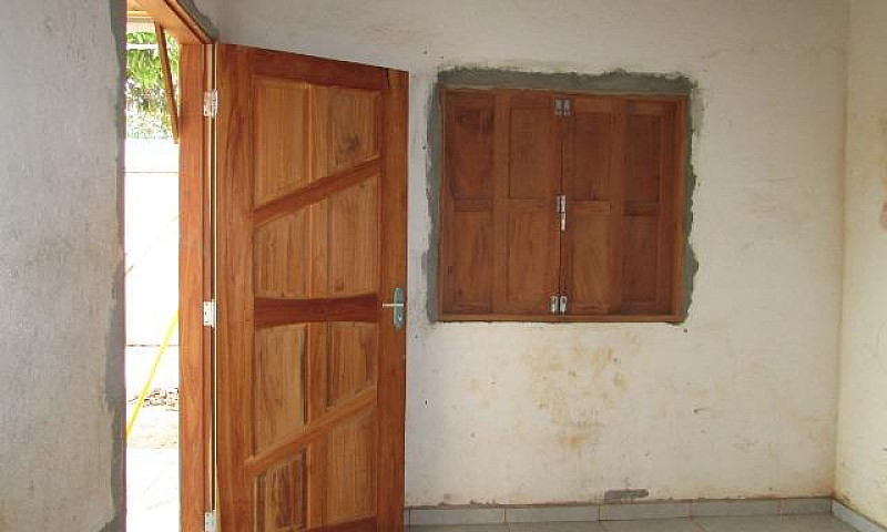 Vendo Casa No Bairro...