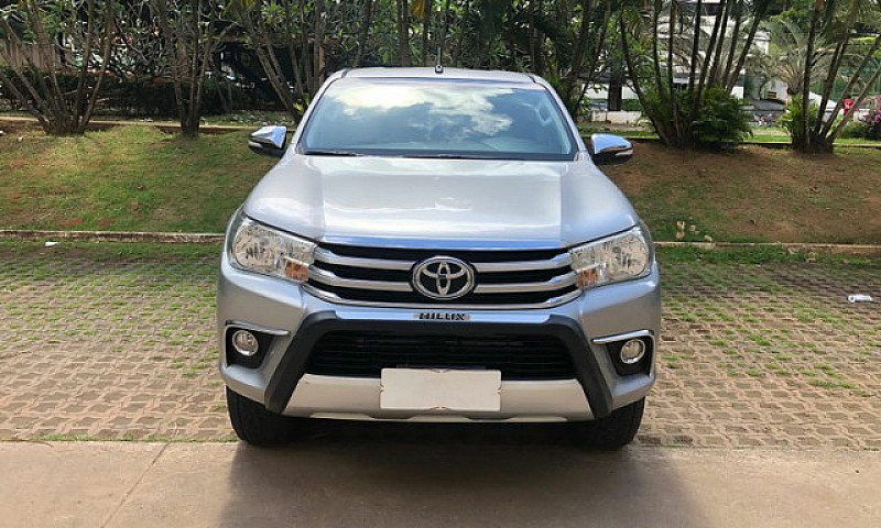 Hilux Cd Srv 2.7 Fle...