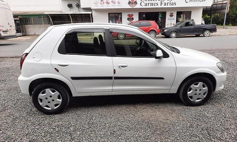Chevrolet Celta Comp...