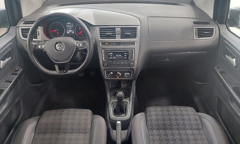 Volkswagen Fox 1.6 M...