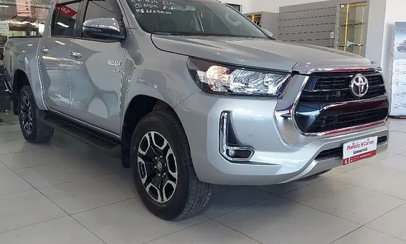 Toyota Hilux Srv 4X4...