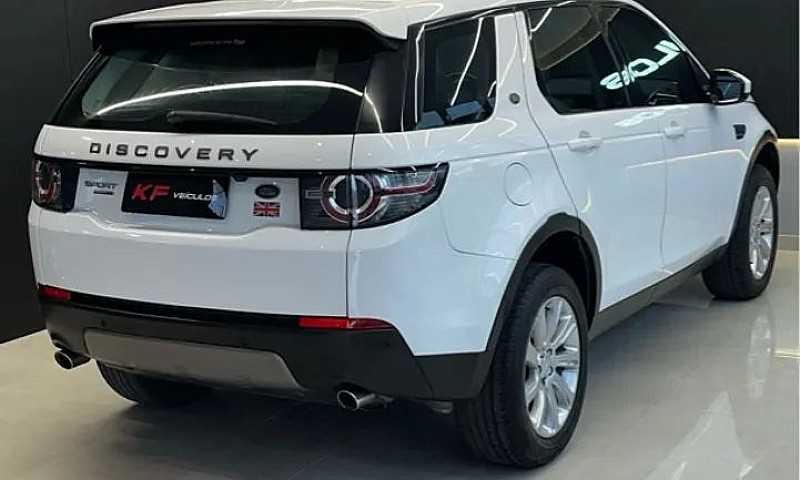 Land Rover Discovery...