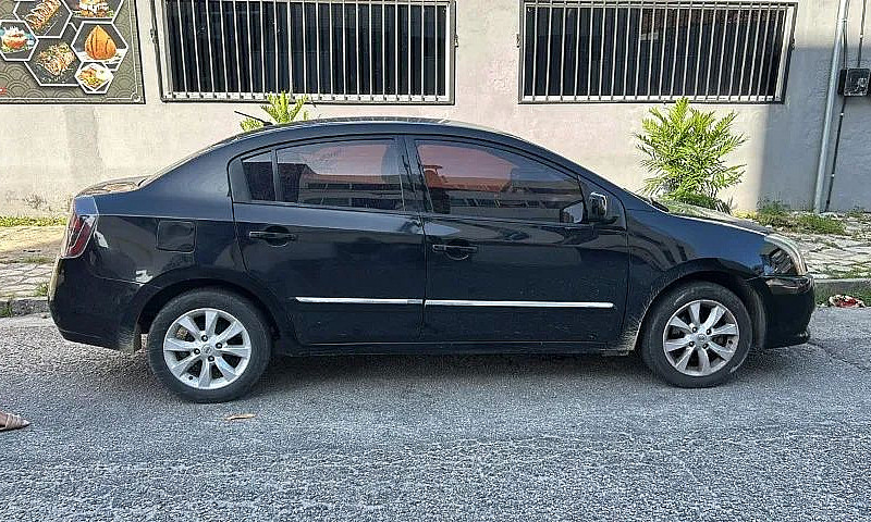Nissan Sentra Se 2.0...
