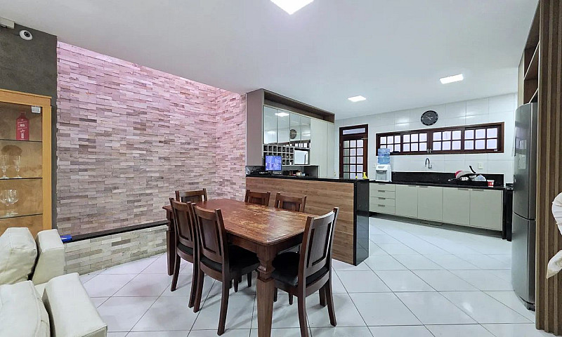 Casa  À Venda Com 04...