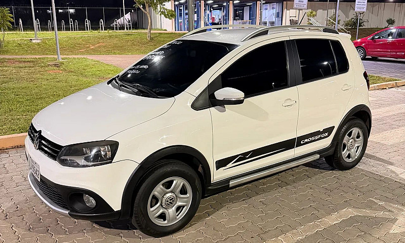 Volkswagen Crossfox ...