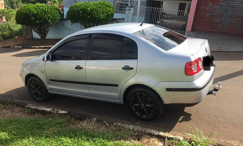 Polo Sedam 1.6 Compl...