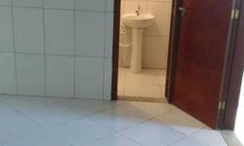 2/4 Suite Itapuã...