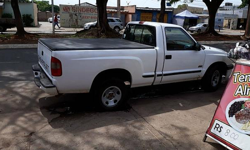 Chevrolet S10...