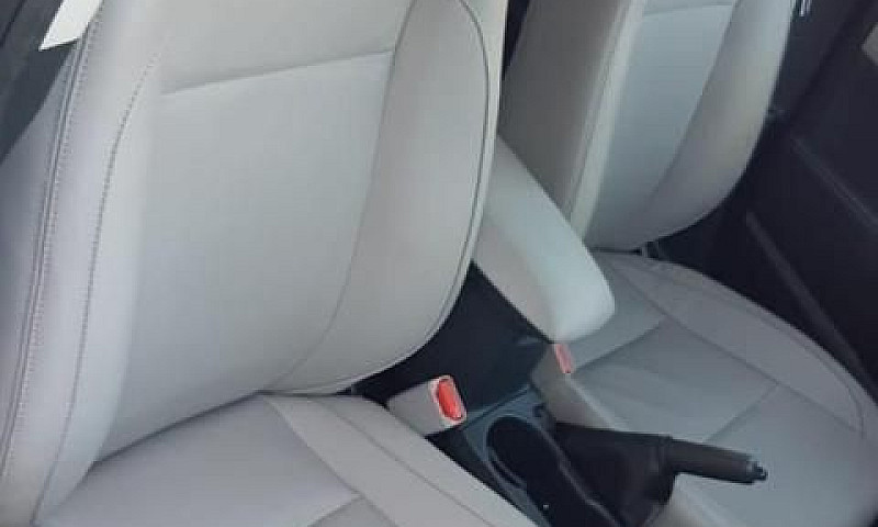 Toyota Corolla Xei 2...