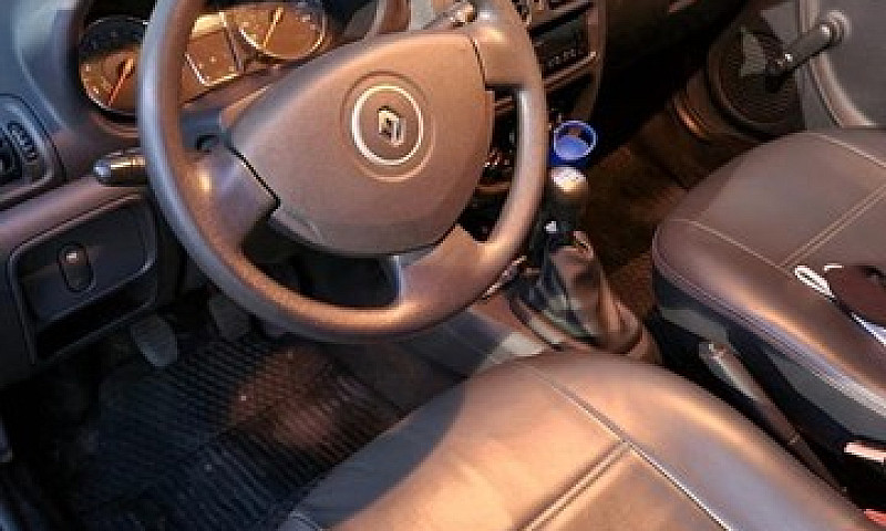 Clio ...