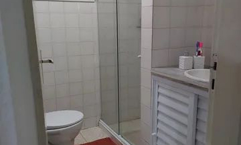 Alugo Amplo Apto Pró...