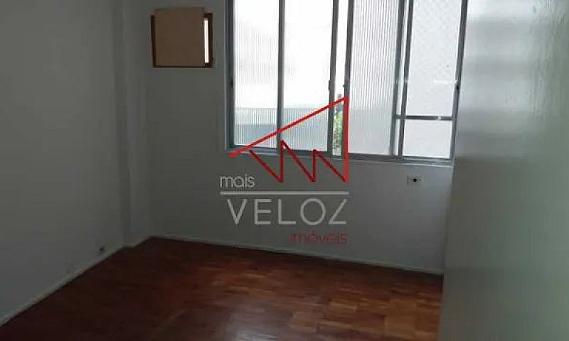 Apartamento-À Venda-...