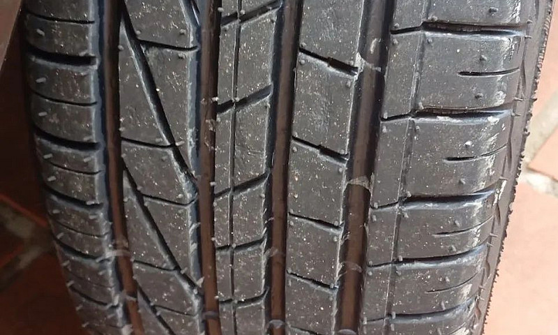 Ford Ka+ Sedan 1.0 T...