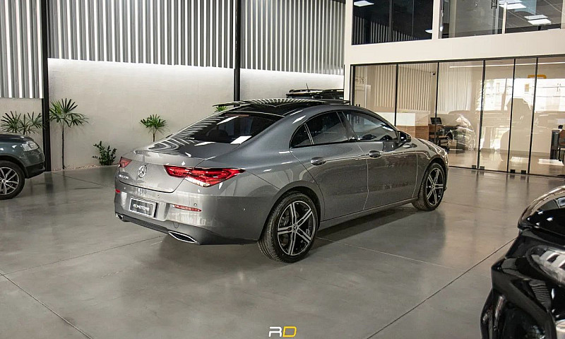 Mercedes-Benz Cla-25...