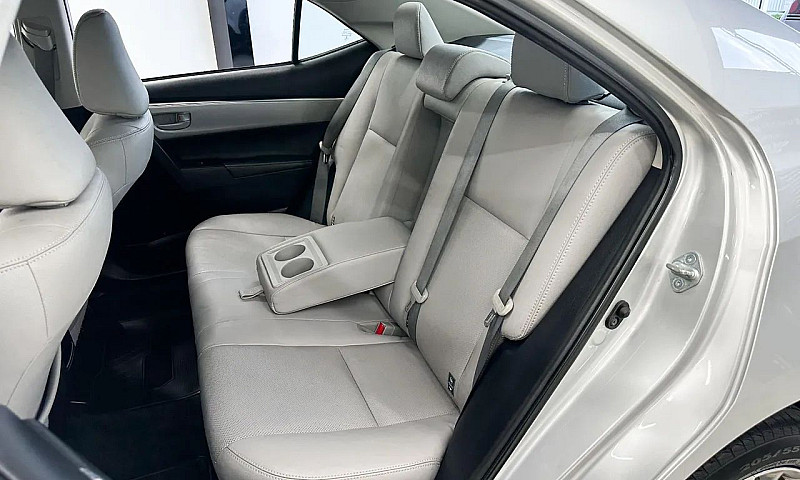 Toyota Corolla Xei 2...