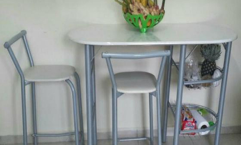 Quarto Amplo C/ Gara...