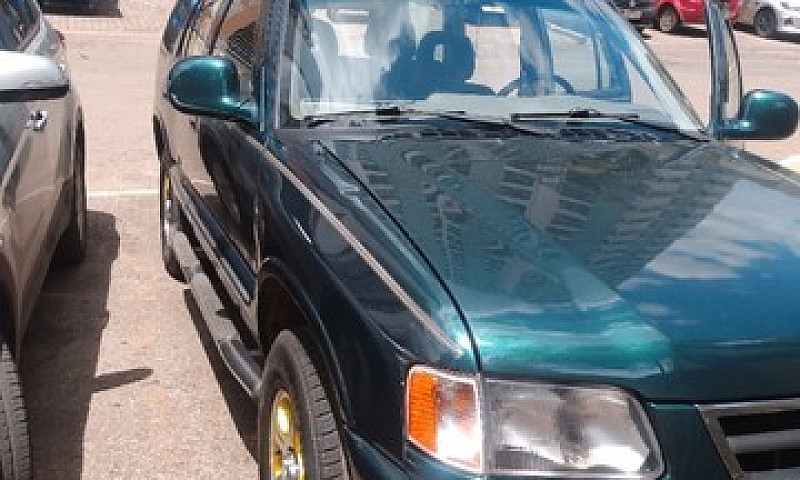 Blazer 4.3 Dlx Execu...