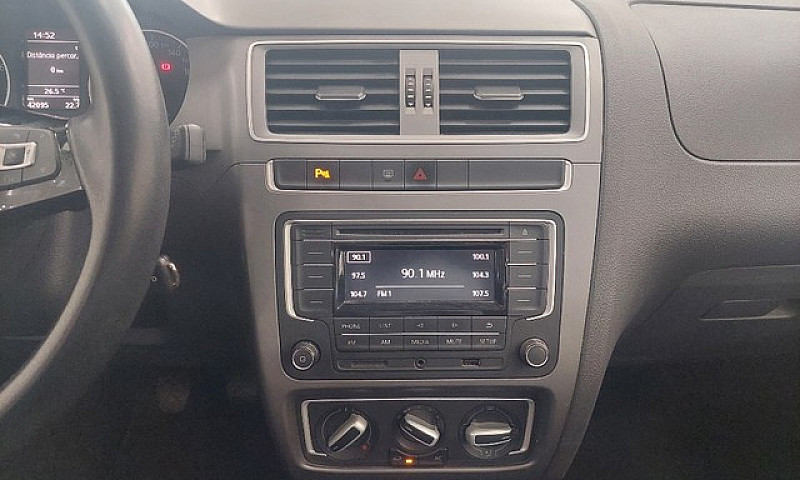 Volkswagen Fox 1.6 M...