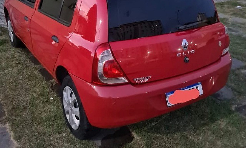 Clio ...