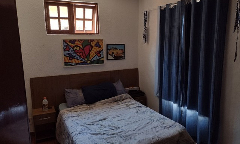 Ótima Casa Parada 02...