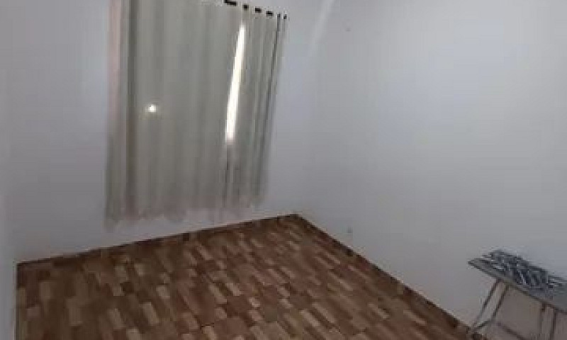 Aluga -Se Apartament...