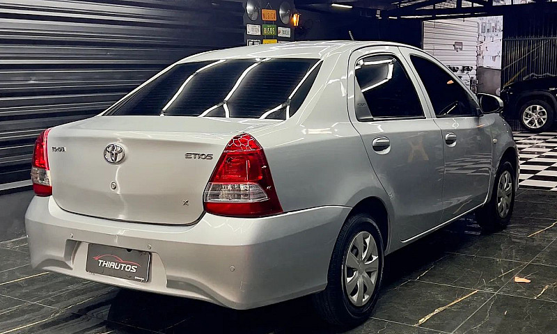 Toyota Etios X Sedan...