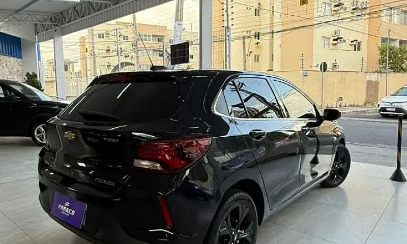 Chevrolet Onix Hatch...