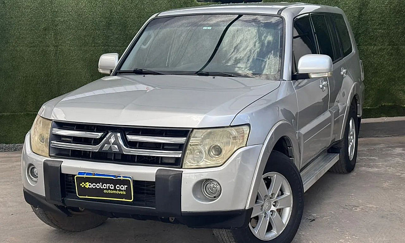 Mitsubishi Pajero Fu...