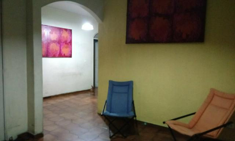 Aluga-Se Uma Casa Te...