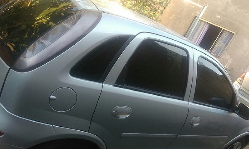 Corsa Hatch 1.4 2010...