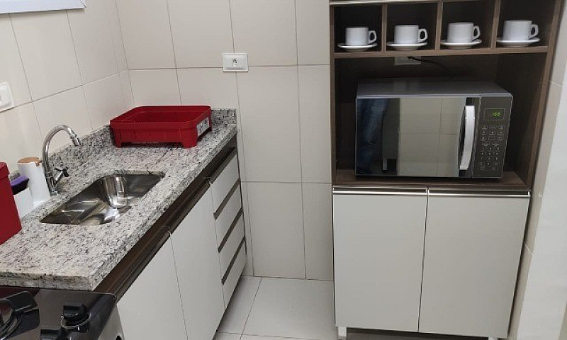 #Casa Com Área De Ch...