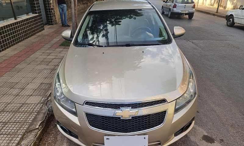 Chevrolet Cruze Seda...