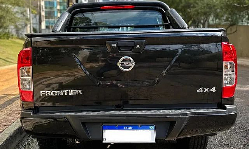 Nissan Frontier Atta...
