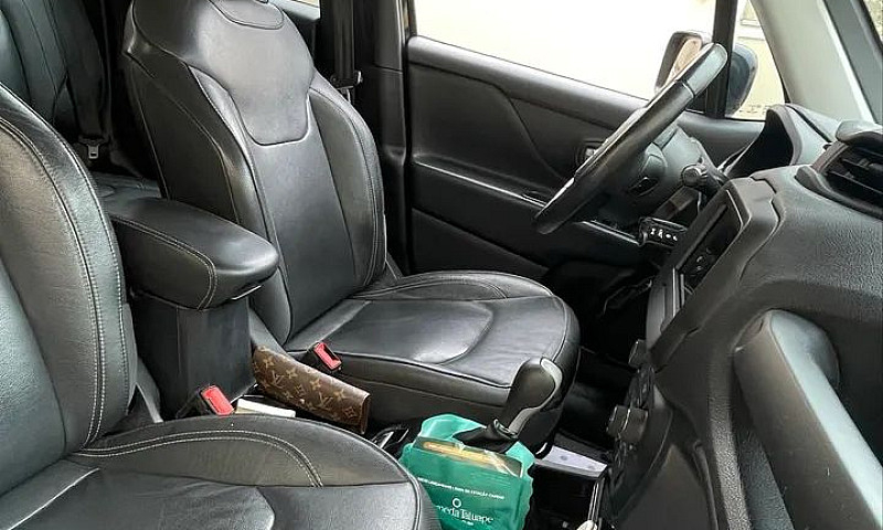 Jeep Renegade Sport ...