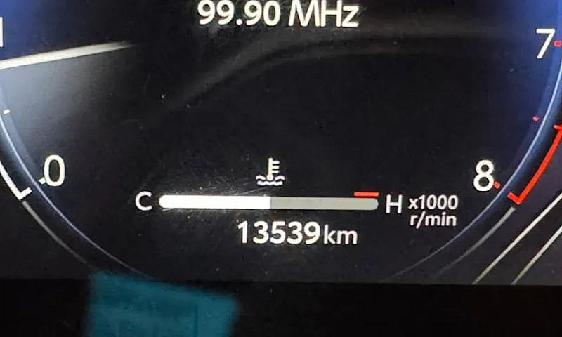 Toyota Corolla Cross...