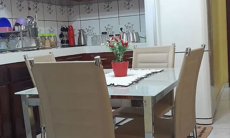 Casa À Venda ...