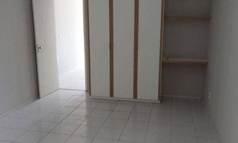 Casa Com 3 Dormitóri...