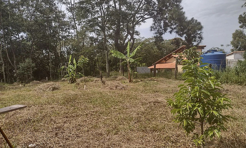 Chácara Em Araçarigu...