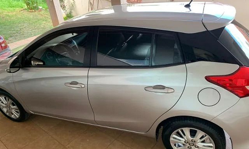 Toyota Yaris 1.3 Xl ...