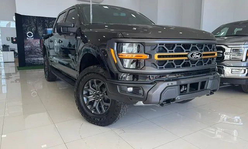 Ford F-150 Tremor 5....