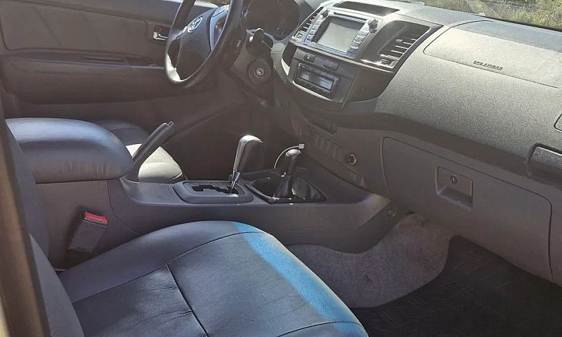 Toyota Hilux Cd Srv ...