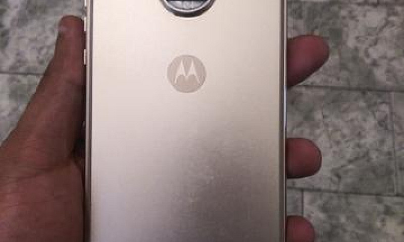 Moto Z2 Play 64Gb...