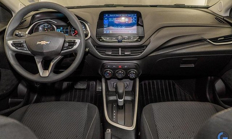Chevrolet Onix Plus ...