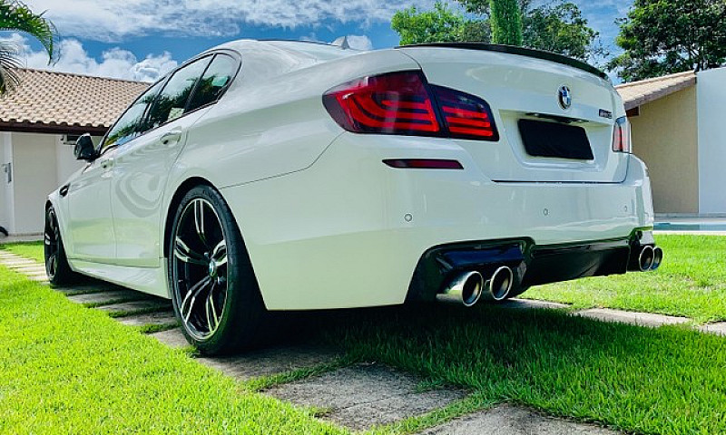 Bmw M5 V8 Bi Turbo S...