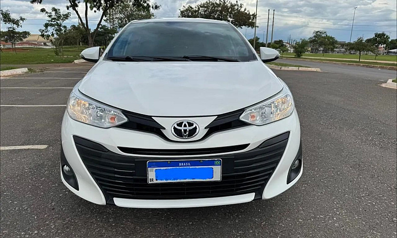 Toyota Yaris Xl Plus...